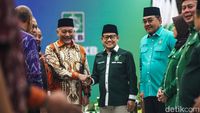 Semringah Cak Imin Sambut Elite PKS di Markas PKB