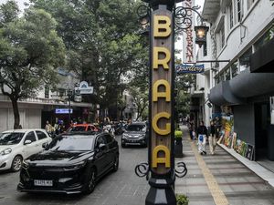 Heboh Turis Singapura Dilecehkan saat Kunjungi Bandung Heboh Turis Singapura Dilecehkan saat Kunjungi Bandung