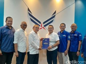 Edy Rahmayadi Ambil Formulir Bacalon Gubsu ke Demokrat Sumut