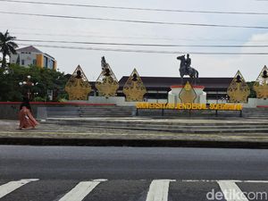Polemik UKT Unsoed Melonjak Tinggi, Rektorat: Yang Keberatan Bisa Mengangsur Polemik UKT Unsoed Melonjak Tinggi, Rektorat: Yang Keberatan Bisa Mengangsur