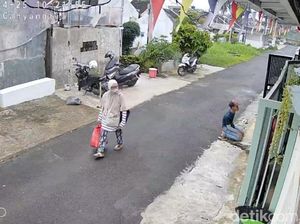 Emak-emak Viral Maksa Minta Sedekah Kerap Pindah Lokasi, dari Mana Uangnya?