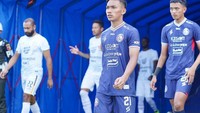 Arkhan Fikri dinobatkan sebagai Pemain Muda Terbaik Liga 1 2024/2025. Pemain 20 tahun ini jadi andalan Arema FC usai tampil dalam 29 laga dengan mengemas dua gol dan lima assist  (Foto: Arkhan Fikri memulai karirnya di dunia sepak bola dari Akademi Kwarta Medan pada tahun 2017. (Foto: Instagram @arkhanfikri)