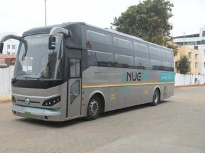 Bus Listrik Ini Melayani Rute AKAP, Hadir dengan Konsep Sleeper Class