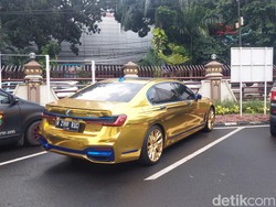 ABG Tewas di Jaksel Dijemput Tersangka Pakai BMW Emas, Ini Penampakannya