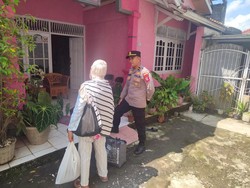 Emak-emak Viral Peminta Sedekah Comeback ke Sukabumi