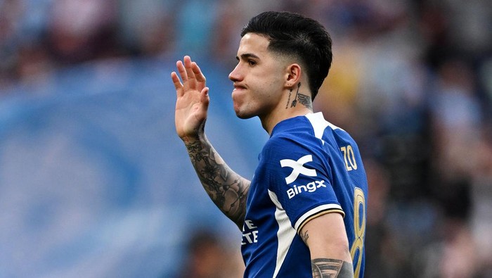 LONDON, ENGLAND - APRIL 20: Enzo Fernandez of Chelsea acknowledges the fans after the teams defeat in the Emirates FA Cup Semi Final match between Manchester City and Chelsea at Wembley Stadium on April 20, 2024 in London, England. (Photo by Darren Walsh/Chelsea FC via Getty Images)