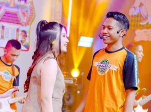 Lirik Tulus Dinyanyikan Fariz Kendang feat Intan Afifah Trending YouTube Lirik Tulus Dinyanyikan Fariz Kendang feat Intan Afifah Trending YouTube
