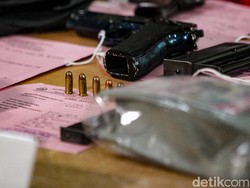 Polisi Cek Senpi Milik Sopir Taksi Online Pemerkosa Wanita di Tol Kunciran