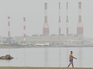 Kabut Debu Selimuti Kota Pesisir di Siprus