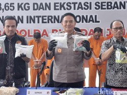 88 Kg Sabu Dimusnahkan, Kapolda Target Tak Ada Lagi Kampung Narkoba di Riau