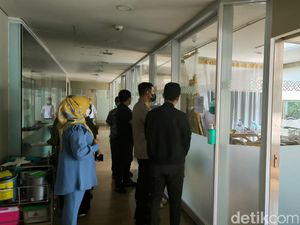 Pria Dibenturkan ke Tiang oleh Maling Mobil di Bogor Seorang Kreator Konten Pria Dibenturkan ke Tiang oleh Maling Mobil di Bogor Seorang Kreator Konten