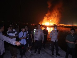 Polisi Turun Tangan Selidiki Penyebab Kebakaran Empat Kapal di Cilacap