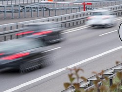 Kenapa Jerman Sulit Terapkan Batasan Kecepatan di Jalan Tol?