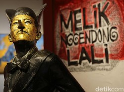 Gelar Pameran, Butet Sebut Patung Kurus Berhidung Panjang Simbol Kemunafikan