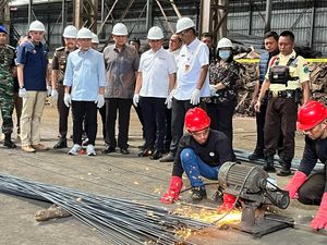 Zulhas Ungkap Ada 40 Perusahaan Produksi Baja Tak Sesuai Standar Zulhas Ungkap Ada 40 Perusahaan Produksi Baja Tak Sesuai Standar