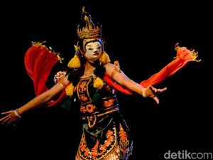 Puluhan Grup Tari di Jatim Sambut Hari Tari Sedunia Puluhan Grup Tari di Jatim Sambut Hari Tari Sedunia