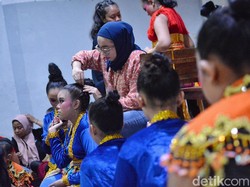 Puluhan Grup Tari Se-Jatim Rayakan Hari Tari Sedunia di STKW Surabaya