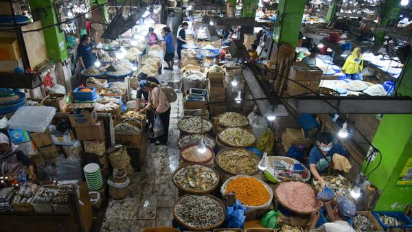 Melihat Pusat Penjualan Ikan Teri Medan