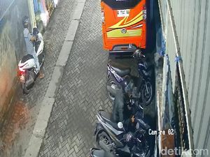 Sasar Ponpes di Sidoarjo, Dua Maling Gondol Motor Santriwati Yatim Sasar Ponpes di Sidoarjo, Dua Maling Gondol Motor Santriwati Yatim