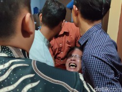 Tersangka Pembeli Cula Badak Jawa Histeris: Biar Aku Mati, Aku Tobat Ibu