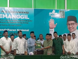 Siap Maju Pilbup Banyuwangi, Sekretaris Dispusip Ali Ruchi Daftar Lewat PKB