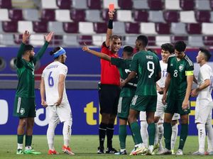 Senasib Sepenanggungan: Kemarin Ivar Jenner, Kini Ayman Yahya Senasib Sepenanggungan: Kemarin Ivar Jenner, Kini Ayman Yahya