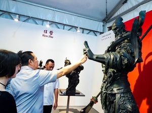 Bamsoet Apresiasi Art Jakarta Gardens 2024: Gabungkan Seni dan Alam Bamsoet Apresiasi Art Jakarta Gardens 2024: Gabungkan Seni dan Alam