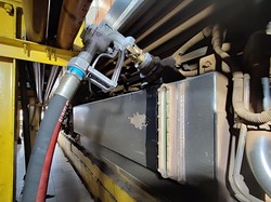 Penasaran Cara Isi Bahan Bakar Kereta? Ternyata Begini Prosesnya