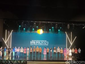 23 Individu dan Entitas Terima Hassan Wirajuda Pelindungan WNI Award 2023 23 Individu dan Entitas Terima Hassan Wirajuda Pelindungan WNI Award 2023