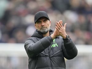 Liverpool Gagal Menang Lagi, Klopp Cekcok Sama Salah