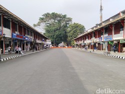 Curhat Pedagang Sepi Pembeli Usai Jalan Siliwangi Kuningan Ditutup