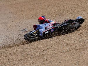 Sirkuit Jerez Bawa Petaka, 15 Pebalap Berjatuhan