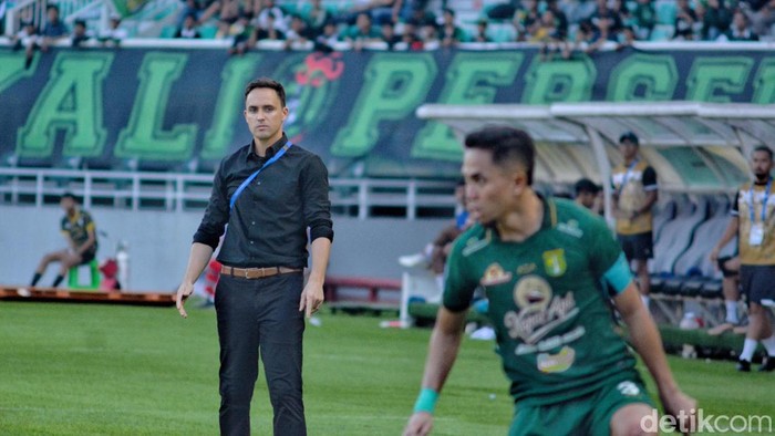 Pelatih Persebaya Surabaya Paul Munster.