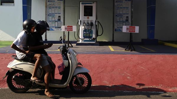 PLN Akan Tambah Lima SPKLU di Maluku dan Maluku Utara