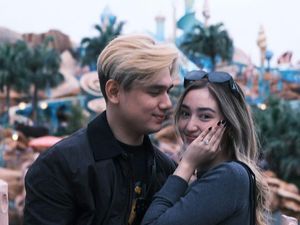 6 Momen Ranty Maria Dilamar Rayn Wijaya di Jepang Pas Ultah 6 Momen Ranty Maria Dilamar Rayn Wijaya di Jepang Pas Ultah