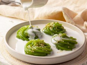 Resep Puding Pandan Thai (Kanom Piakpoon) yang Manis Gurih untuk Camilan Resep Puding Pandan Thai (Kanom Piakpoon) yang Manis Gurih untuk Camilan