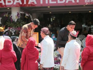 Keluarga Rizky Ridho-Marselino Ferdinan Bakal Nobar di Balai Kota Surabaya Keluarga Rizky Ridho-Marselino Ferdinan Bakal Nobar di Balai Kota Surabaya