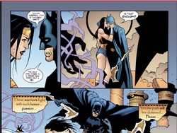 Batman dan Wonder Woman Kepergok Ciuman