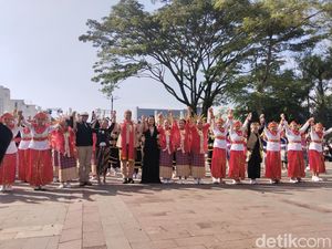 Asa Lestarikan Budaya Lewat Cimahi Menari Asa Lestarikan Budaya Lewat Cimahi Menari
