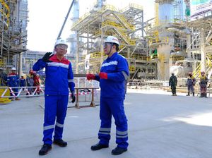 Gebrakan Pertamina Jaga Kedaulatan Energi Lewat Kilang Minyak Gebrakan Pertamina Jaga Kedaulatan Energi Lewat Kilang Minyak