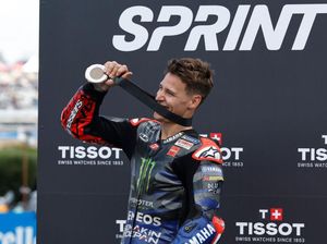 Reaksi Santai Fabio Quartararo Usai Podiumnya Dianulir Reaksi Santai Fabio Quartararo Usai Podiumnya Dianulir
