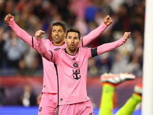 Lionel Messi dan Luis Suarez Lewatkan Laga MLS All Star Lionel Messi dan Luis Suarez Lewatkan Laga MLS All Star