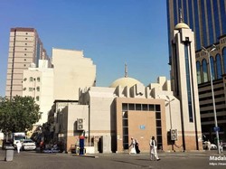 Kisah Rasulullah SAW Mengajarkan Adab Merawat Masjid