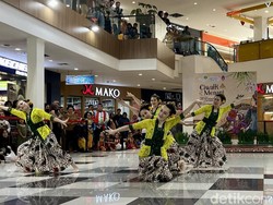 Saat Shizuka Luwes Menari Jaipongan, Asli Jepang tapi Cinta Budaya Sunda