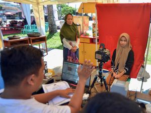 Tata Cara Pengambilan Foto KTP Sesuai Instruksi Ditjen Dukcapil Tata Cara Pengambilan Foto KTP Sesuai Instruksi Ditjen Dukcapil
