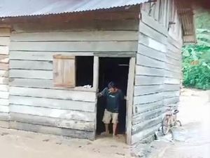 Rumah Warga Hanyut Diterjang Luapan Sungai Teriti di OKU Selatan