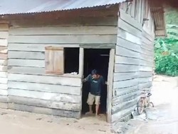 Rumah Warga Hanyut Diterjang Luapan Sungai Teriti di OKU Selatan