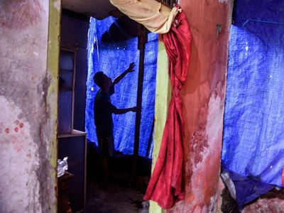 Kerusakan Rumah di Bandung Barat Akibat Gempa Garut