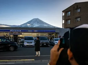 Spot Foto Gunung Fuji yang Terkenal Bakal Dipasangi Tirai Penutup