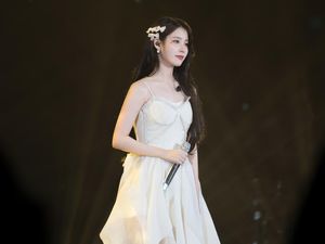 IU Diboikot Pendukung Presiden Yoon Suk Yeol IU Diboikot Pendukung Presiden Yoon Suk Yeol